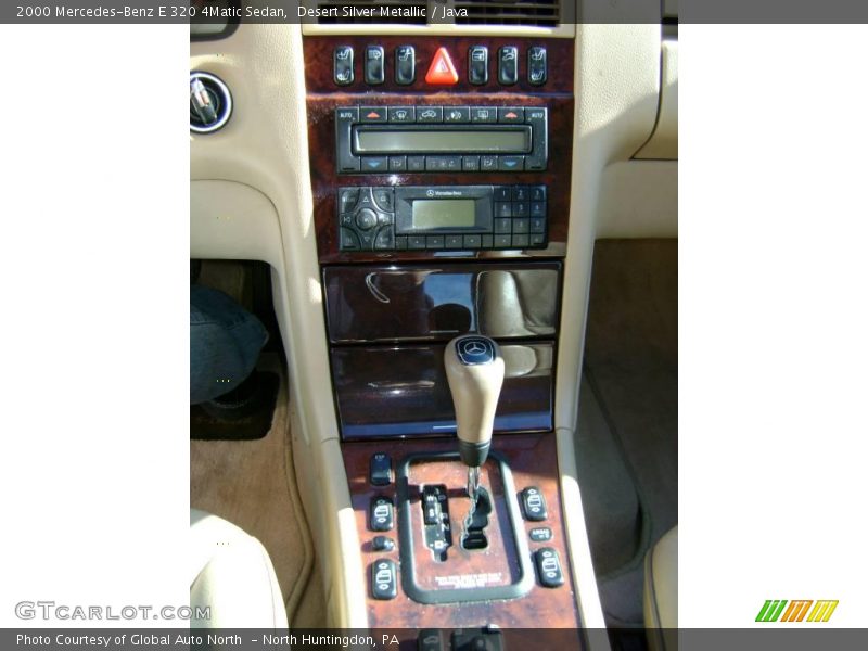 Desert Silver Metallic / Java 2000 Mercedes-Benz E 320 4Matic Sedan