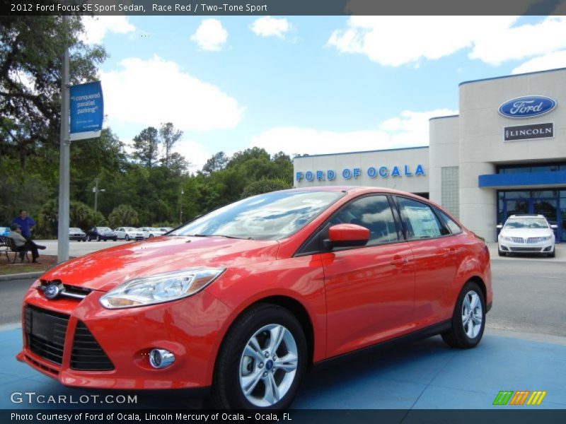 Race Red / Two-Tone Sport 2012 Ford Focus SE Sport Sedan