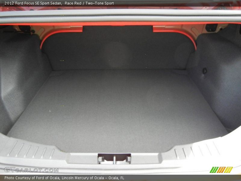 Race Red / Two-Tone Sport 2012 Ford Focus SE Sport Sedan