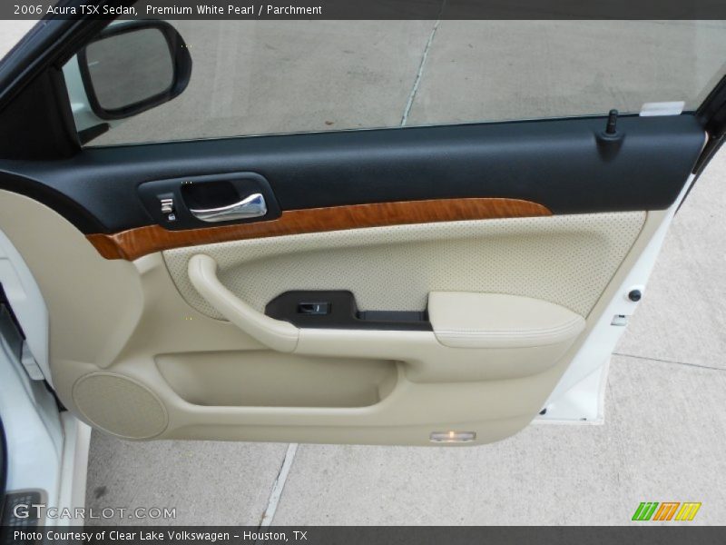 Premium White Pearl / Parchment 2006 Acura TSX Sedan