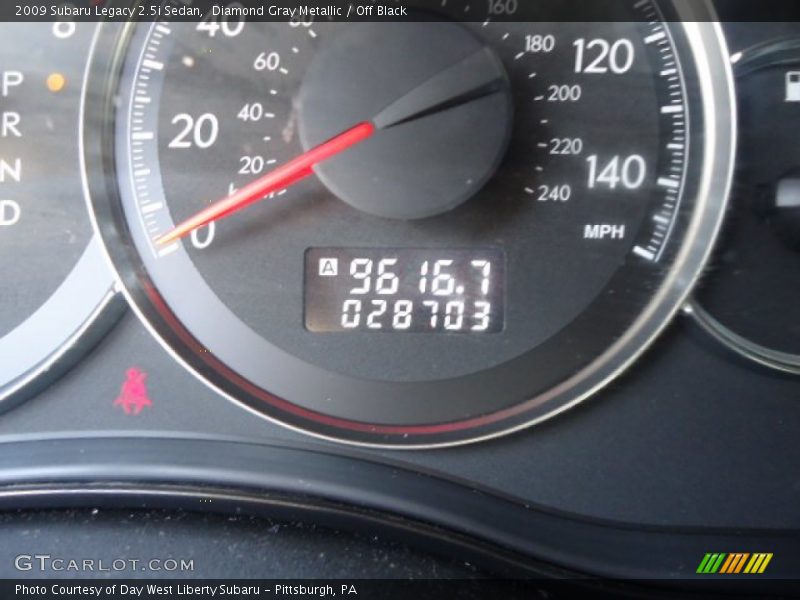 Diamond Gray Metallic / Off Black 2009 Subaru Legacy 2.5i Sedan