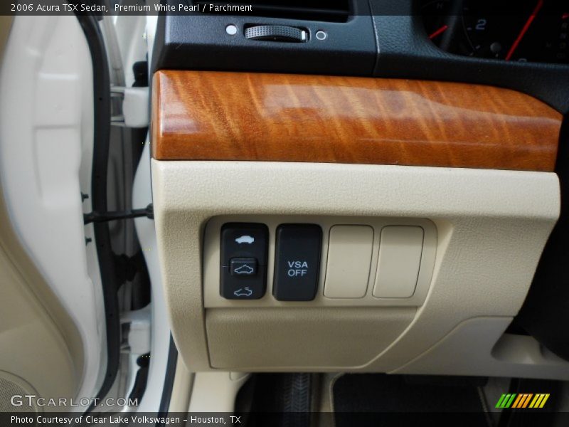 Premium White Pearl / Parchment 2006 Acura TSX Sedan