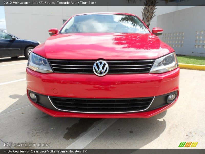 Tornado Red / Titan Black 2012 Volkswagen Jetta SEL Sedan