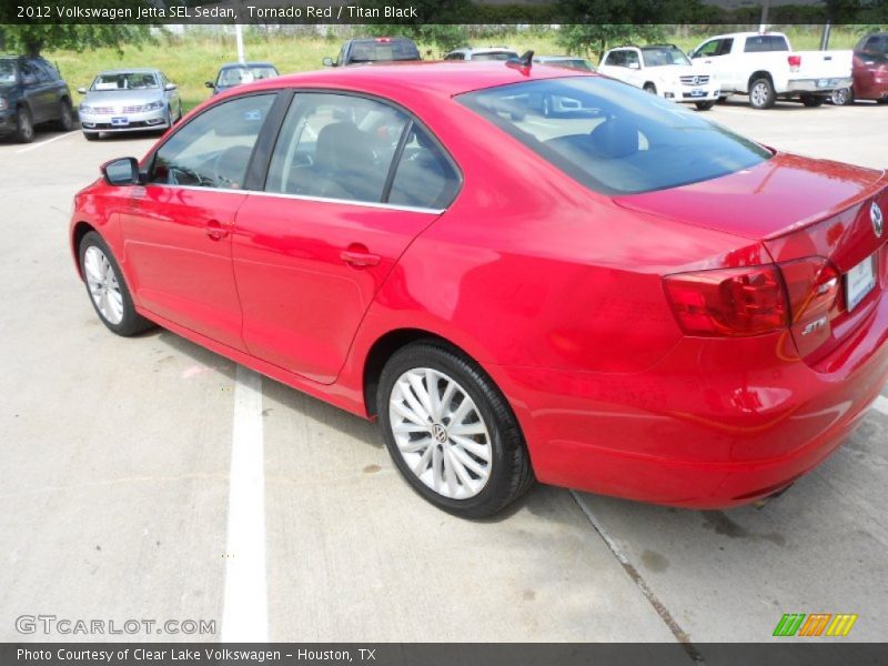 Tornado Red / Titan Black 2012 Volkswagen Jetta SEL Sedan