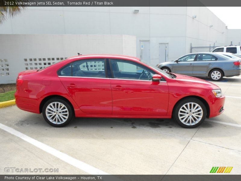 Tornado Red / Titan Black 2012 Volkswagen Jetta SEL Sedan