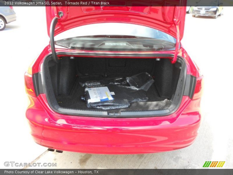 Tornado Red / Titan Black 2012 Volkswagen Jetta SEL Sedan