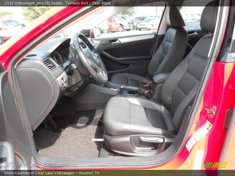 Tornado Red / Titan Black 2012 Volkswagen Jetta SEL Sedan