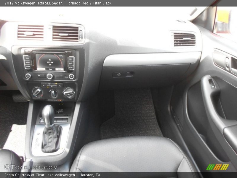 Tornado Red / Titan Black 2012 Volkswagen Jetta SEL Sedan