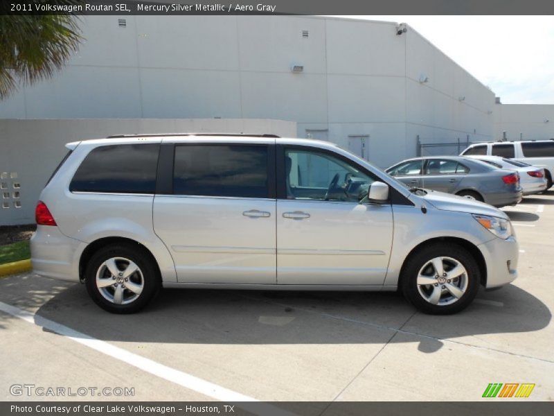 Mercury Silver Metallic / Aero Gray 2011 Volkswagen Routan SEL