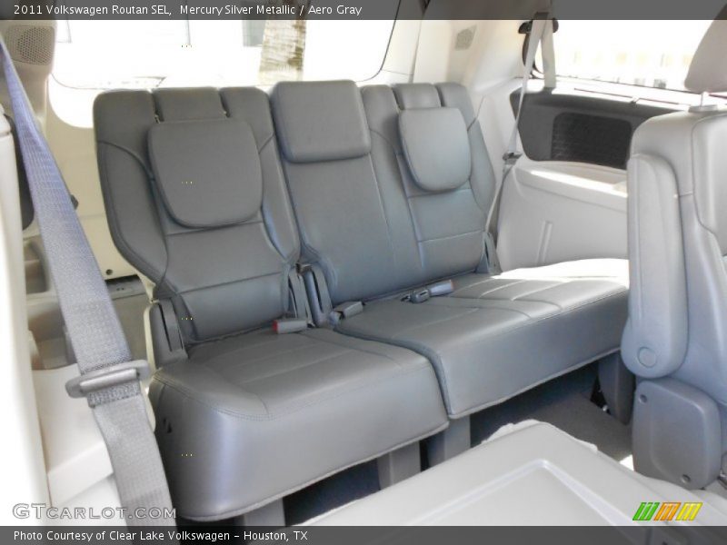 Mercury Silver Metallic / Aero Gray 2011 Volkswagen Routan SEL
