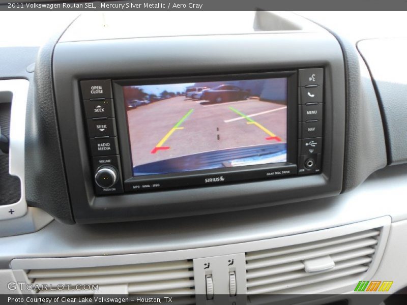 Mercury Silver Metallic / Aero Gray 2011 Volkswagen Routan SEL