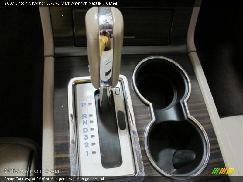  2007 Navigator Luxury 6 Speed Automatic Shifter