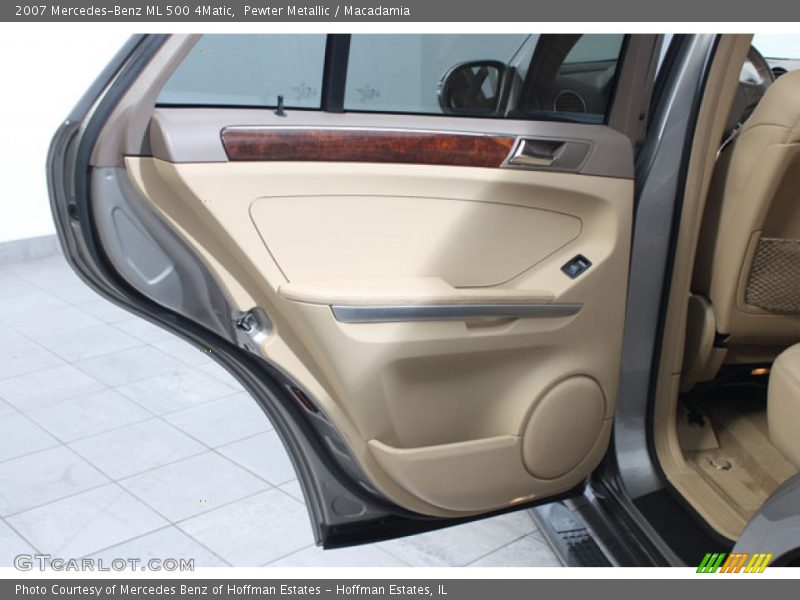 Pewter Metallic / Macadamia 2007 Mercedes-Benz ML 500 4Matic