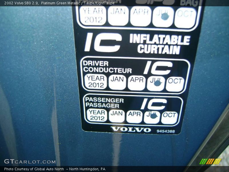 Platinum Green Metallic / Taupe/LightTaupe 2002 Volvo S80 2.9