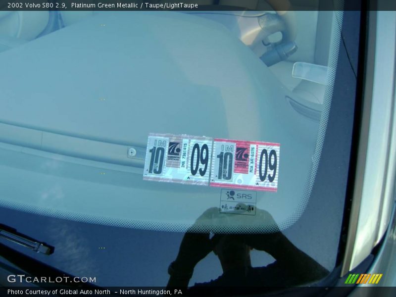 Platinum Green Metallic / Taupe/LightTaupe 2002 Volvo S80 2.9