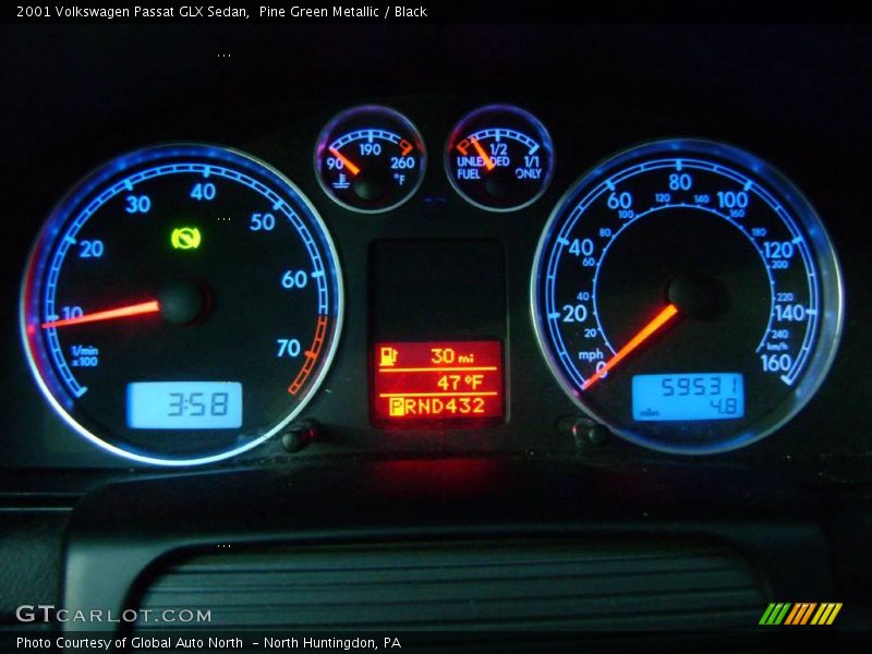 Pine Green Metallic / Black 2001 Volkswagen Passat GLX Sedan