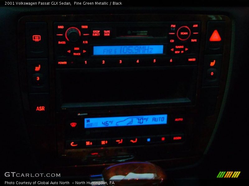 Pine Green Metallic / Black 2001 Volkswagen Passat GLX Sedan