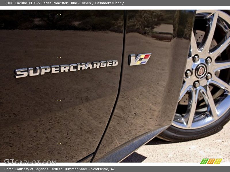  2008 XLR -V Series Roadster Logo
