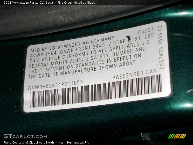 Pine Green Metallic / Black 2001 Volkswagen Passat GLX Sedan