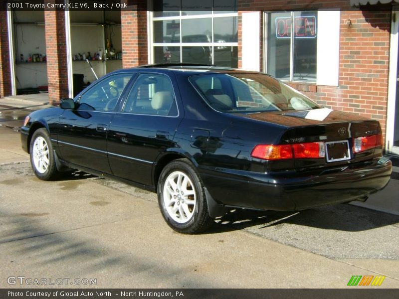 Black / Oak 2001 Toyota Camry XLE V6