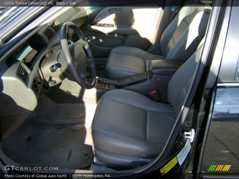 Black / Oak 2001 Toyota Camry XLE V6