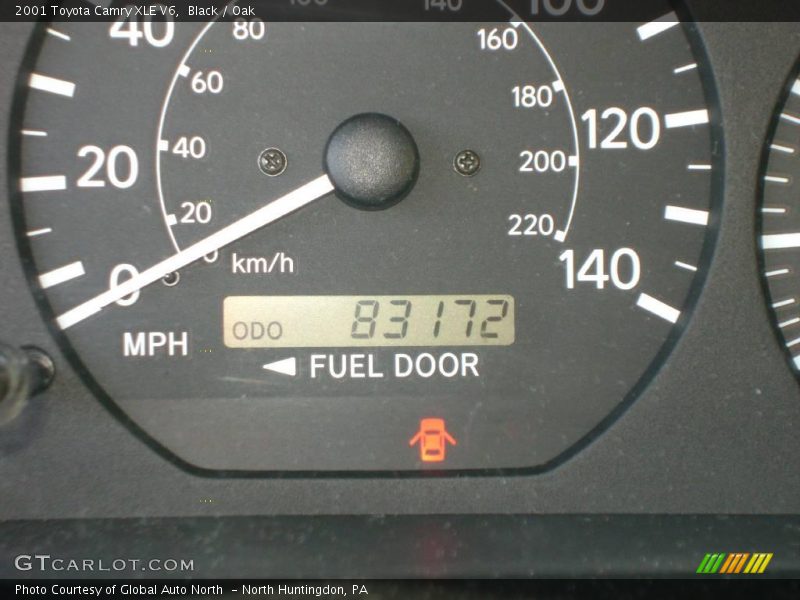 Black / Oak 2001 Toyota Camry XLE V6