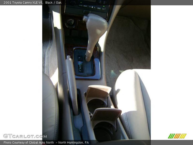Black / Oak 2001 Toyota Camry XLE V6