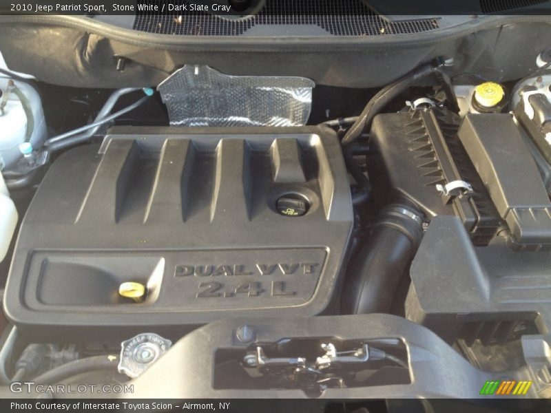 Stone White / Dark Slate Gray 2010 Jeep Patriot Sport