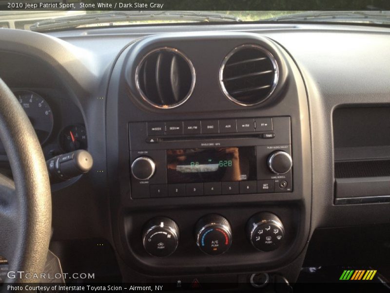 Stone White / Dark Slate Gray 2010 Jeep Patriot Sport
