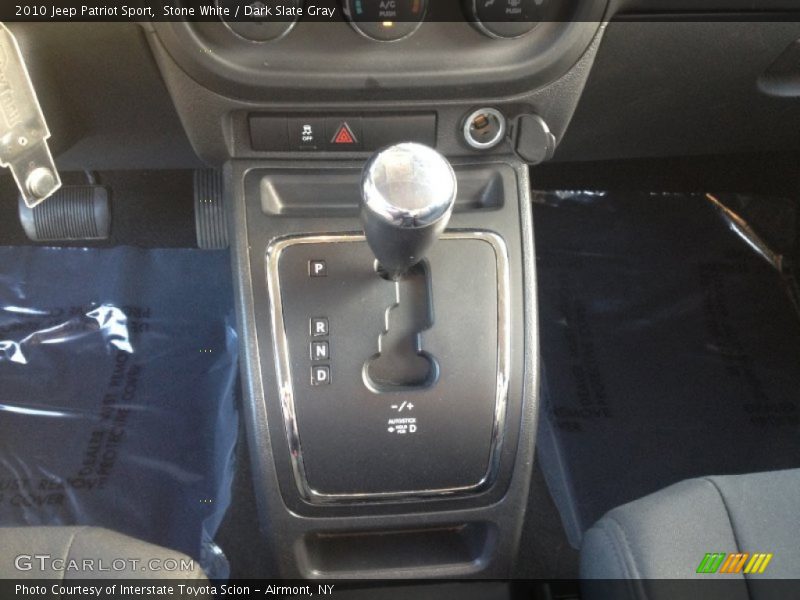 Stone White / Dark Slate Gray 2010 Jeep Patriot Sport