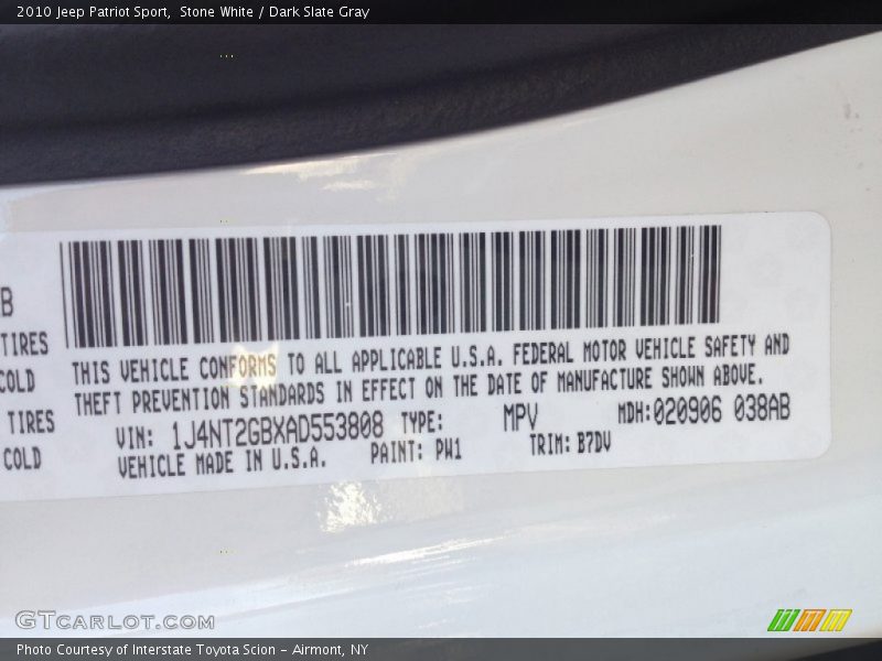 Stone White / Dark Slate Gray 2010 Jeep Patriot Sport