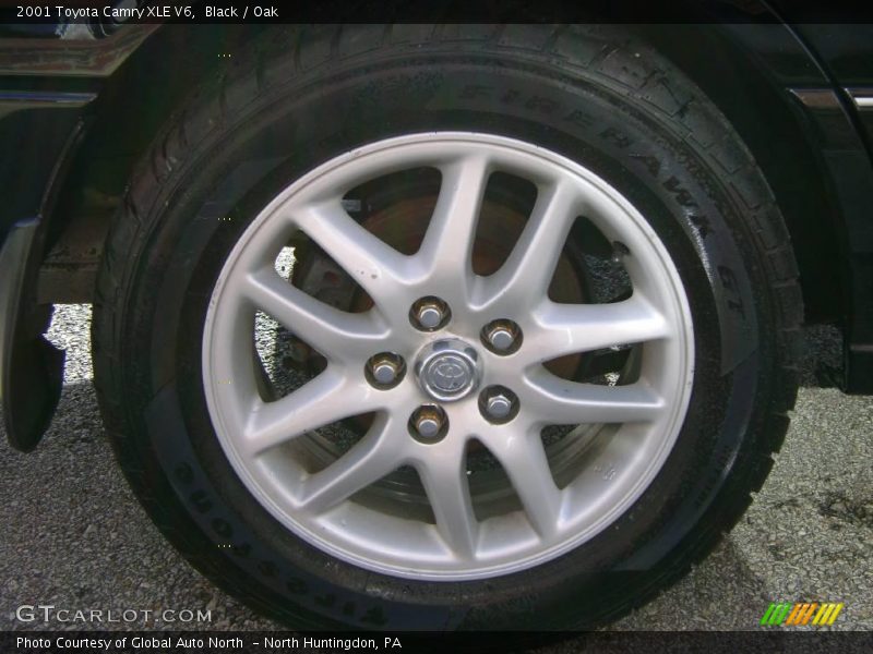 Black / Oak 2001 Toyota Camry XLE V6