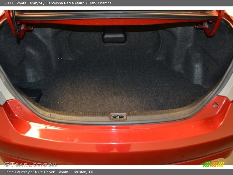 Barcelona Red Metallic / Dark Charcoal 2011 Toyota Camry SE