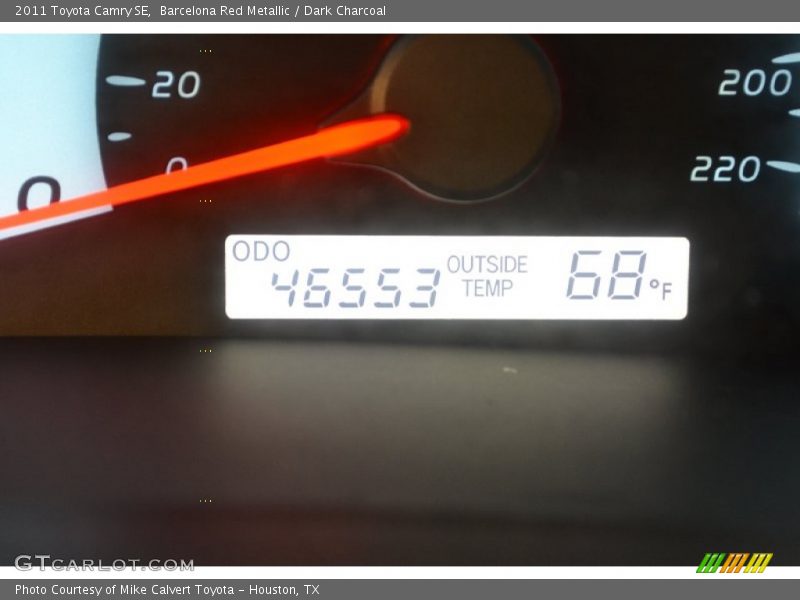 Barcelona Red Metallic / Dark Charcoal 2011 Toyota Camry SE