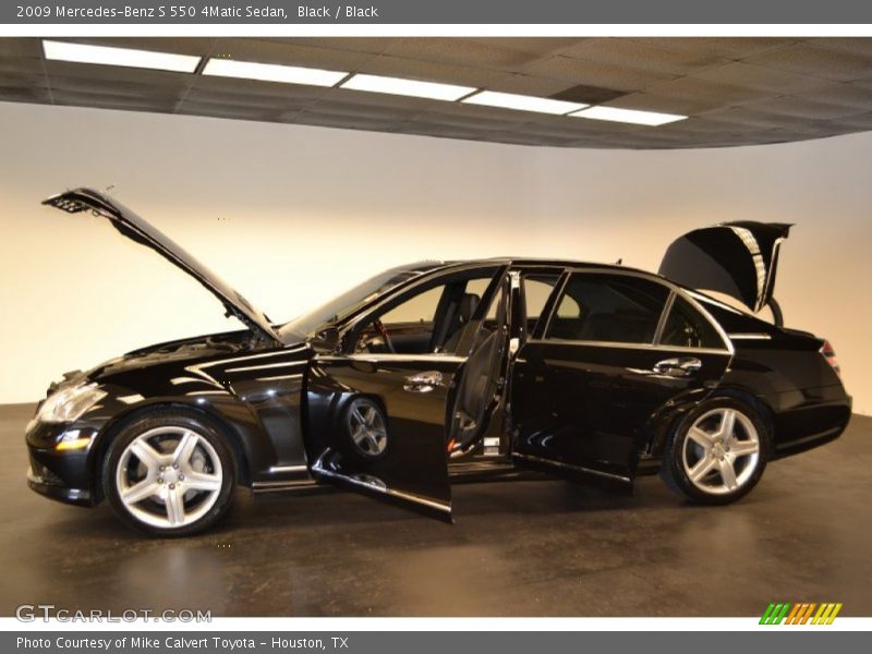 Black / Black 2009 Mercedes-Benz S 550 4Matic Sedan