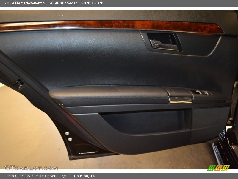 Black / Black 2009 Mercedes-Benz S 550 4Matic Sedan
