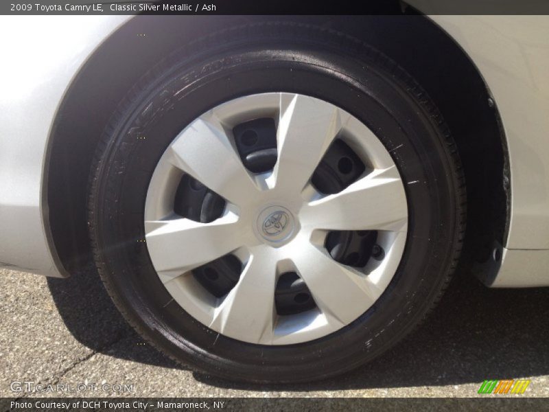 Classic Silver Metallic / Ash 2009 Toyota Camry LE