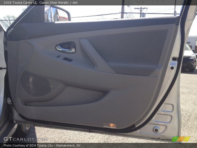Classic Silver Metallic / Ash 2009 Toyota Camry LE