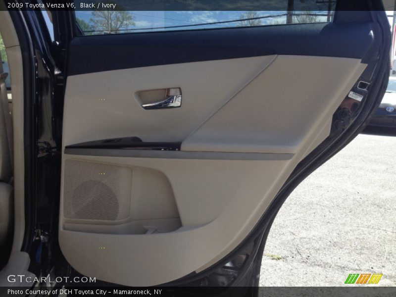 Black / Ivory 2009 Toyota Venza V6