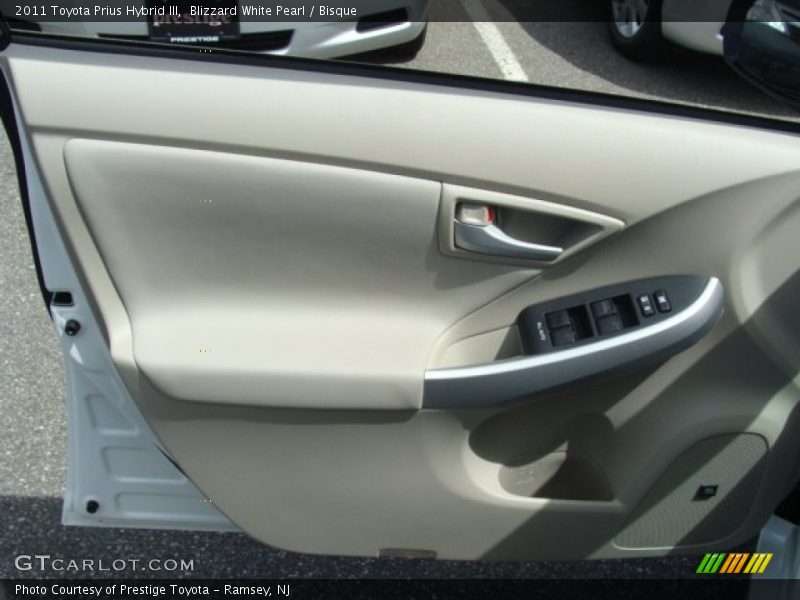 Blizzard White Pearl / Bisque 2011 Toyota Prius Hybrid III