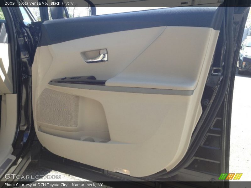 Black / Ivory 2009 Toyota Venza V6