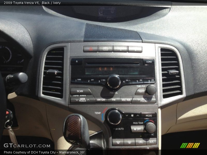 Black / Ivory 2009 Toyota Venza V6