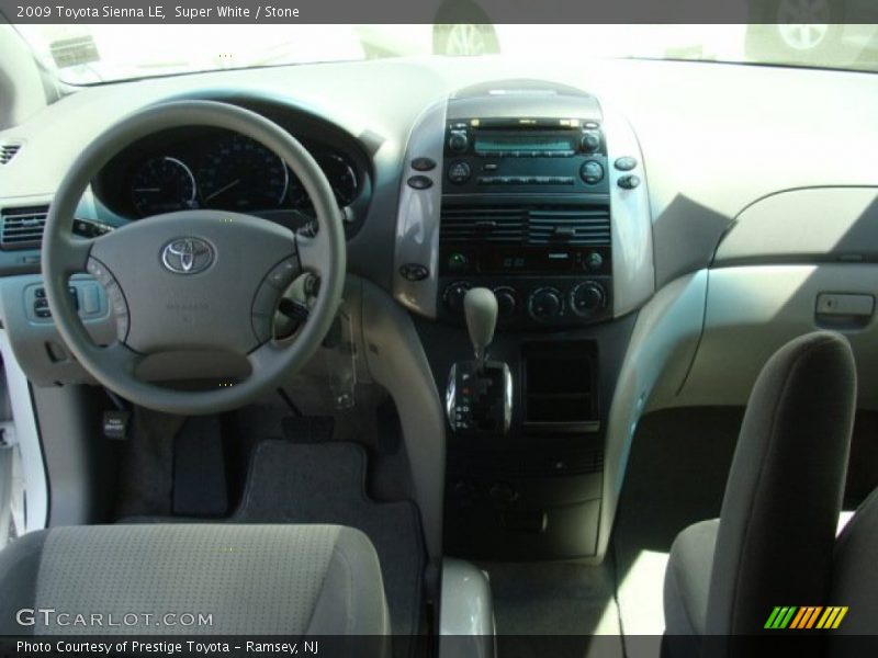 Super White / Stone 2009 Toyota Sienna LE