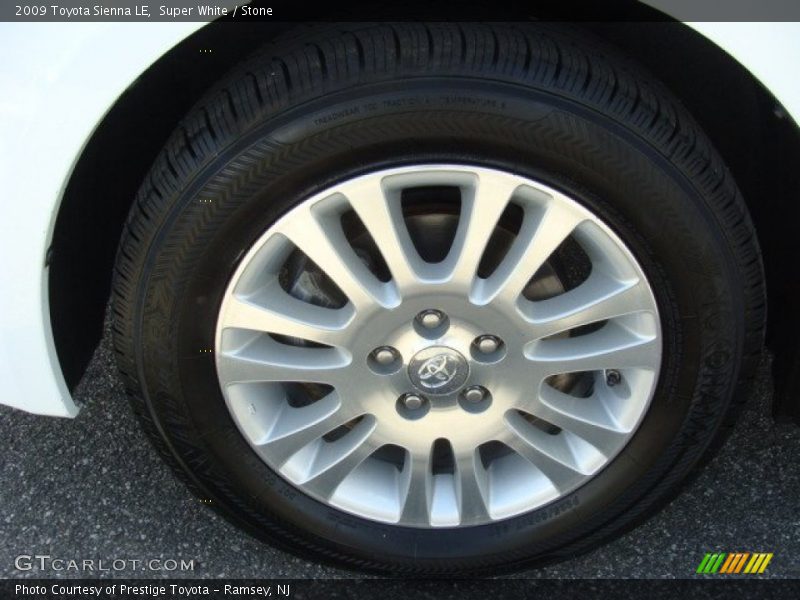 Super White / Stone 2009 Toyota Sienna LE
