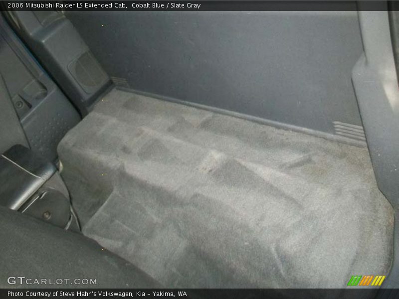 Cobalt Blue / Slate Gray 2006 Mitsubishi Raider LS Extended Cab