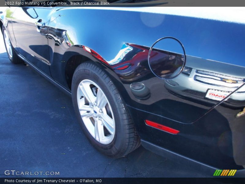 Black / Charcoal Black 2012 Ford Mustang V6 Convertible