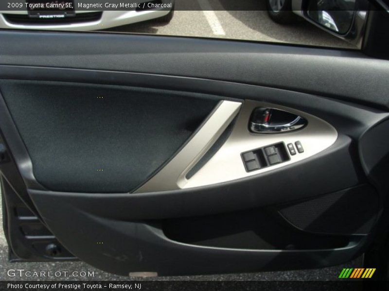Magnetic Gray Metallic / Charcoal 2009 Toyota Camry SE