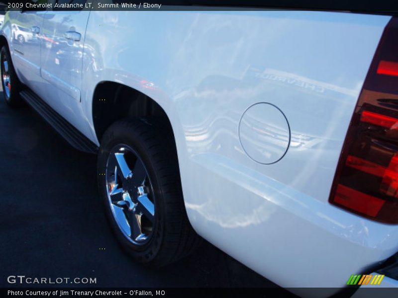 Summit White / Ebony 2009 Chevrolet Avalanche LT