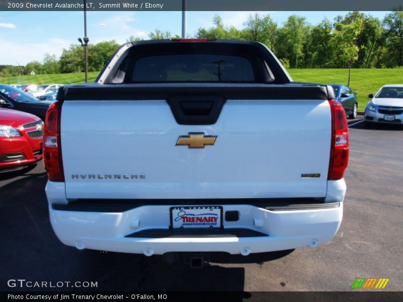 Summit White / Ebony 2009 Chevrolet Avalanche LT