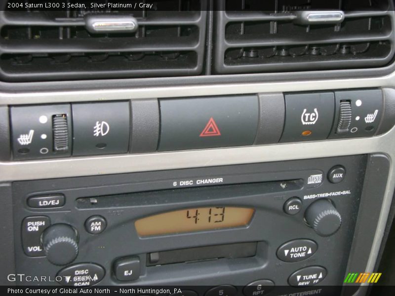 Silver Platinum / Gray 2004 Saturn L300 3 Sedan
